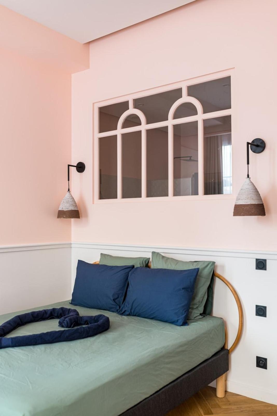Beige Hospitalite - Gisele - Ultralux Balneo - Neuf 2 Chambres Saint-Etienne  Ngoại thất bức ảnh